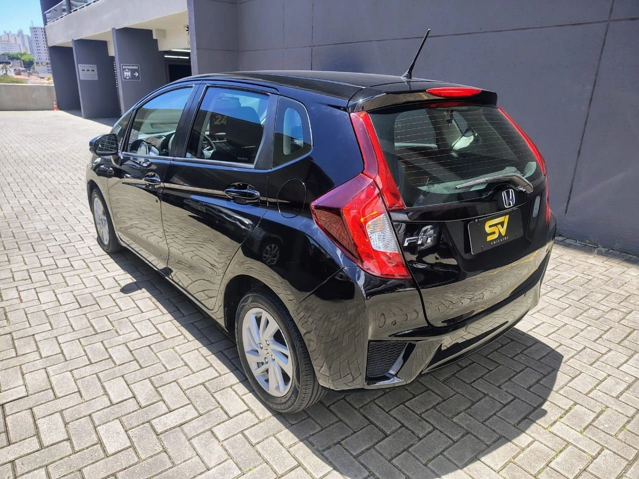 HONDA FIT