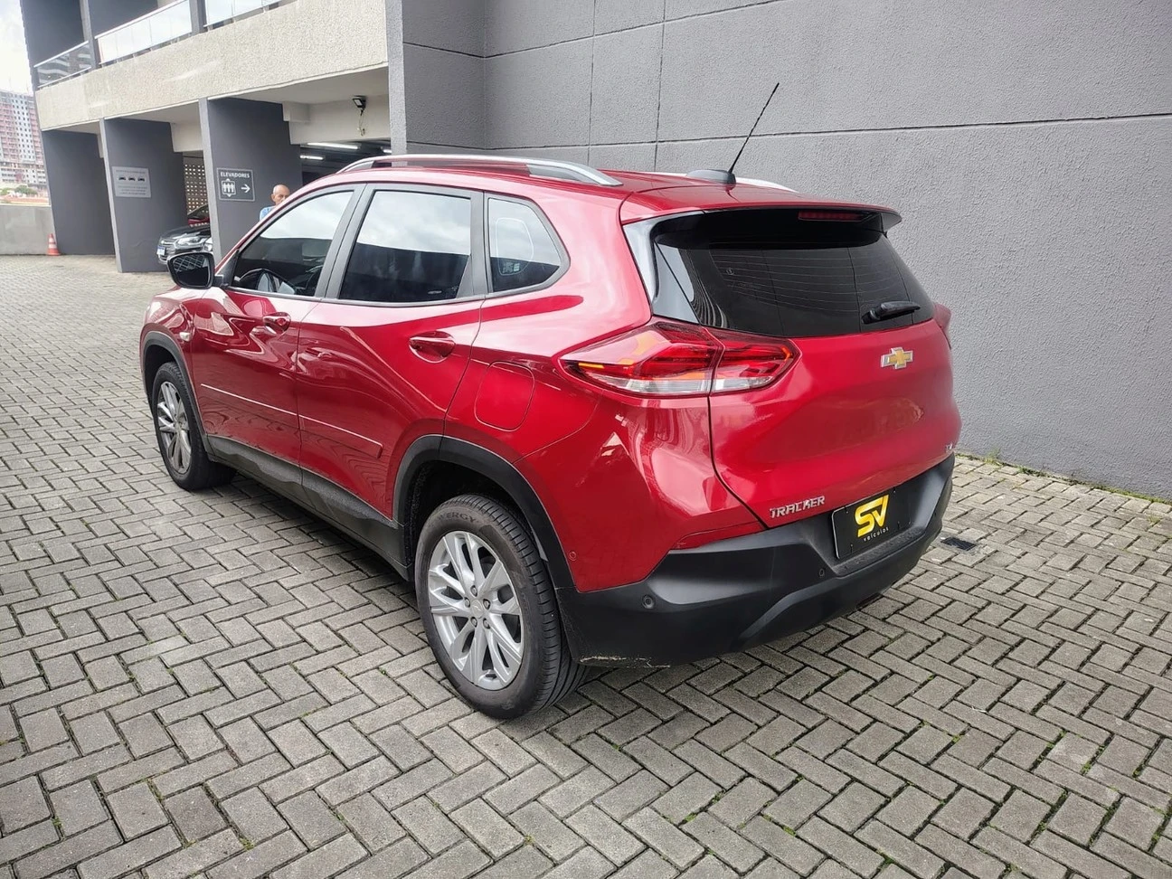 CHEVROLET TRACKER