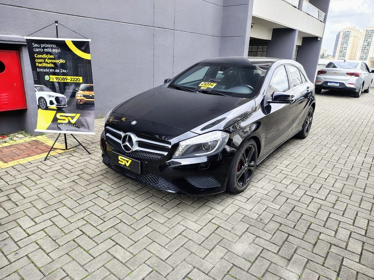 MERCEDES-BENZ A 200