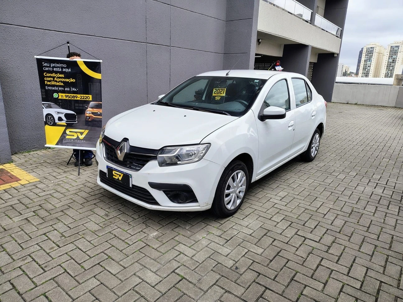 RENAULT LOGAN