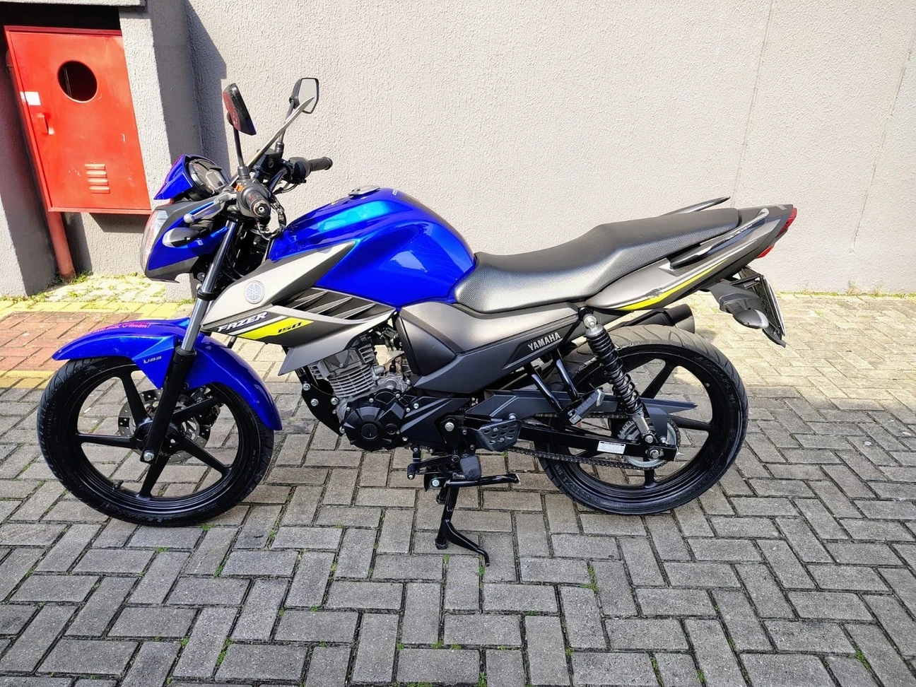 YAMAHA YS 150 FAZER ED