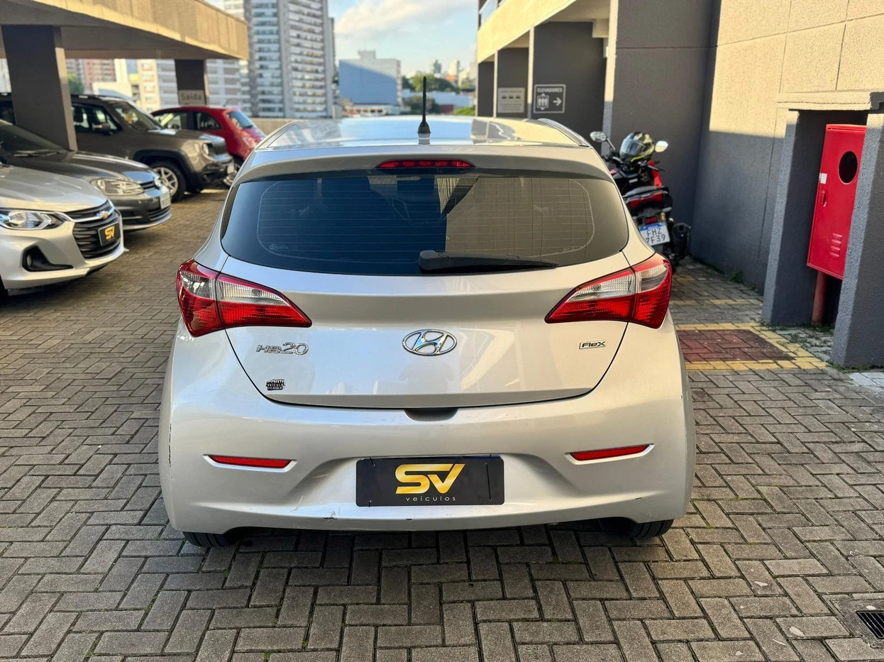 HYUNDAI HB20