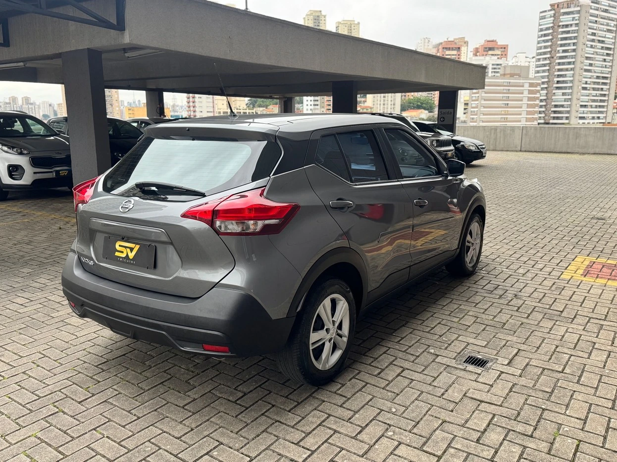 NISSAN KICKS