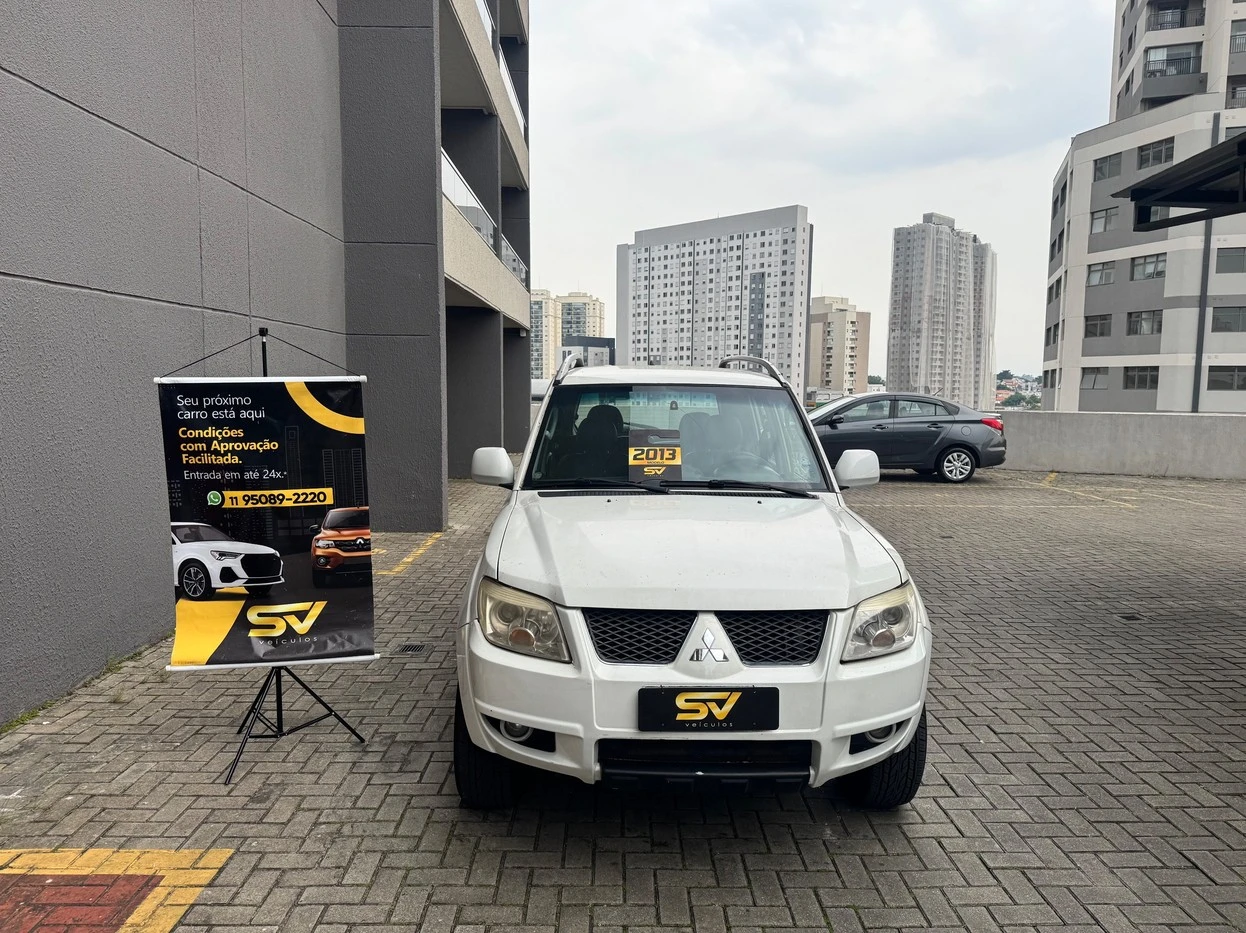 MITSUBISHI PAJERO TR4