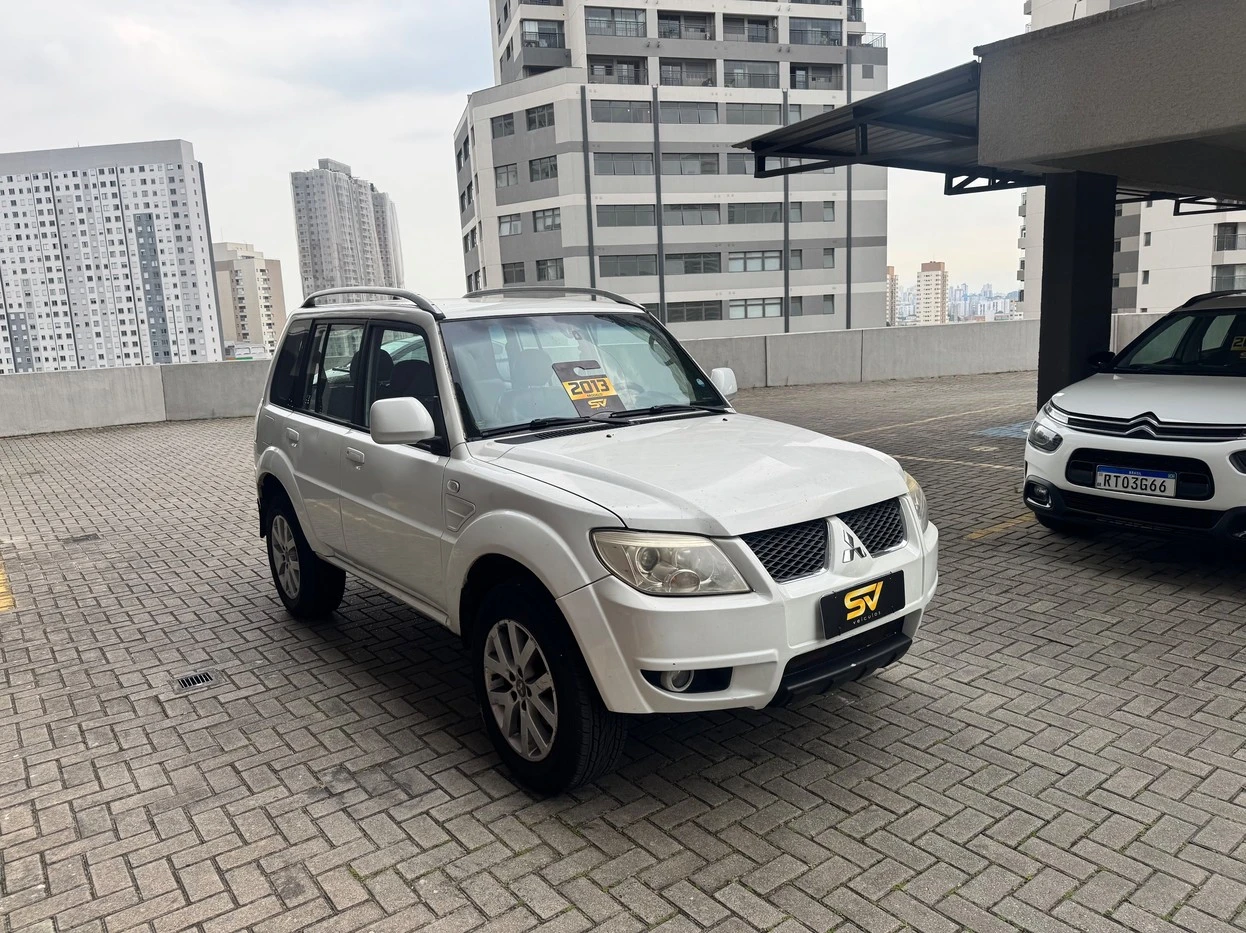 MITSUBISHI PAJERO TR4