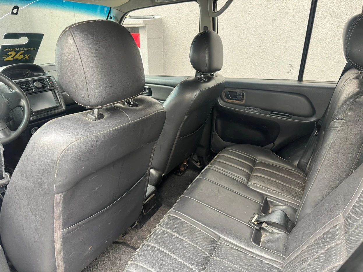 MITSUBISHI PAJERO TR4