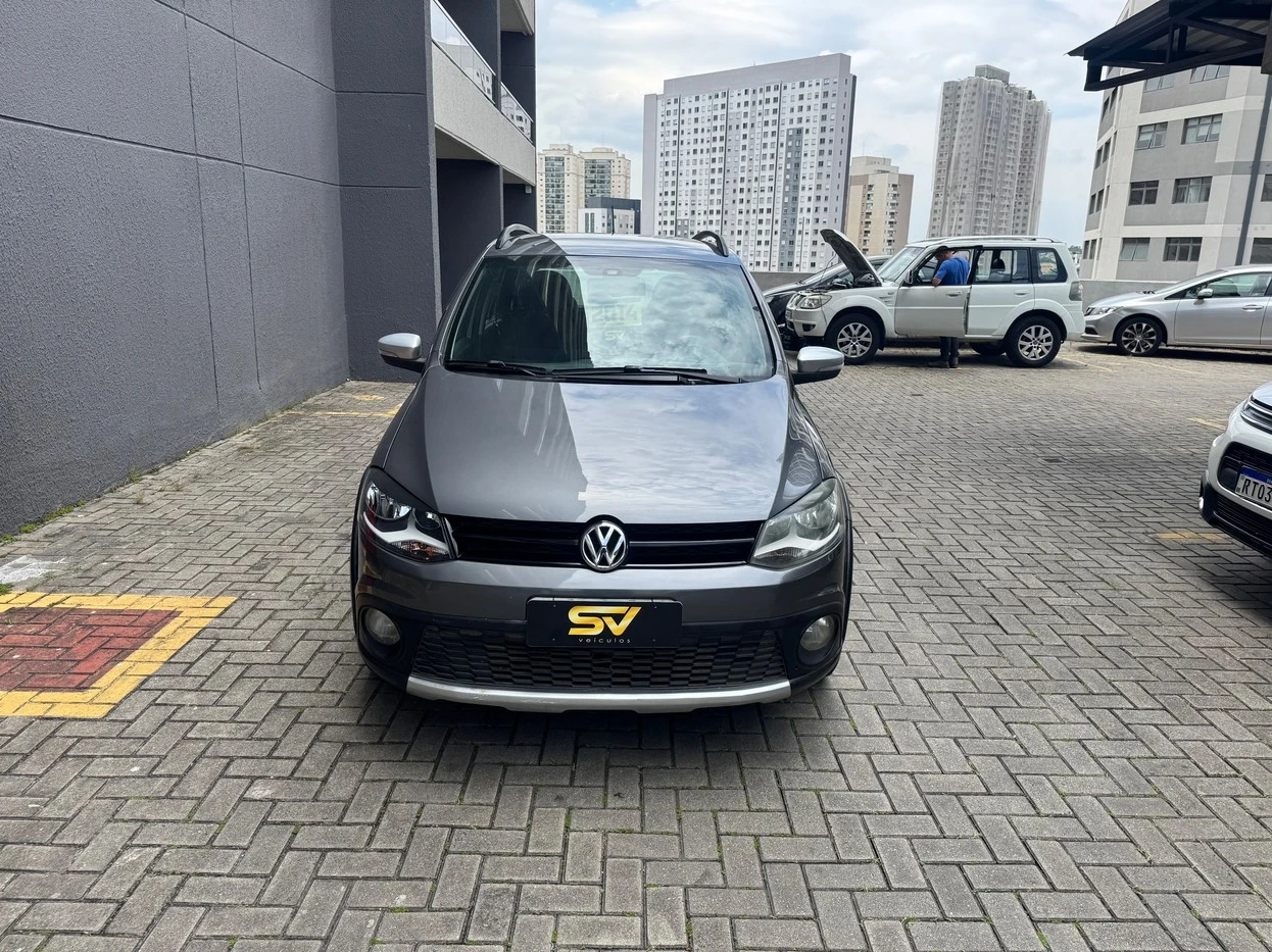 VOLKSWAGEN SPACE CROSS