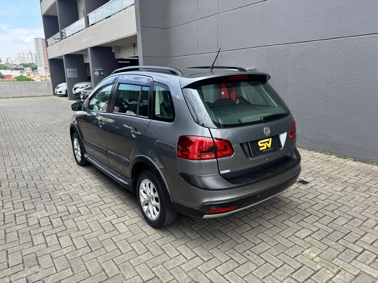 VOLKSWAGEN SPACE CROSS