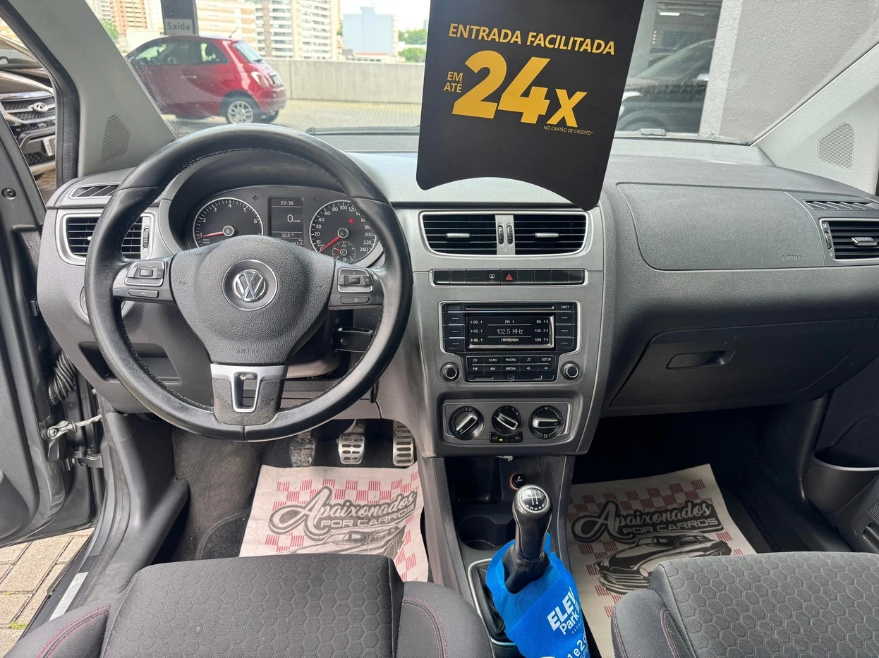 VOLKSWAGEN SPACE CROSS