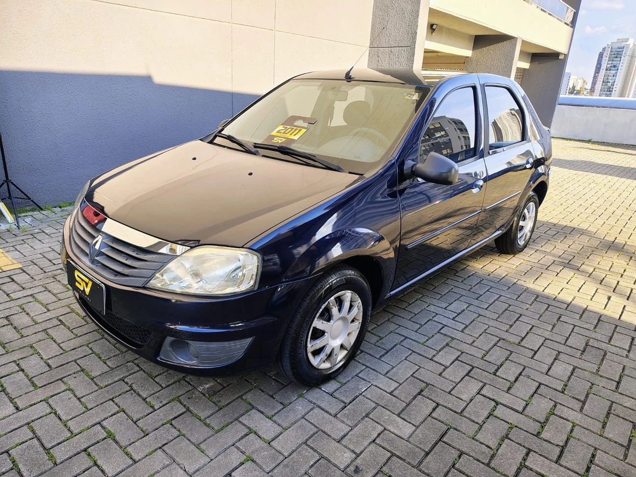 RENAULT LOGAN