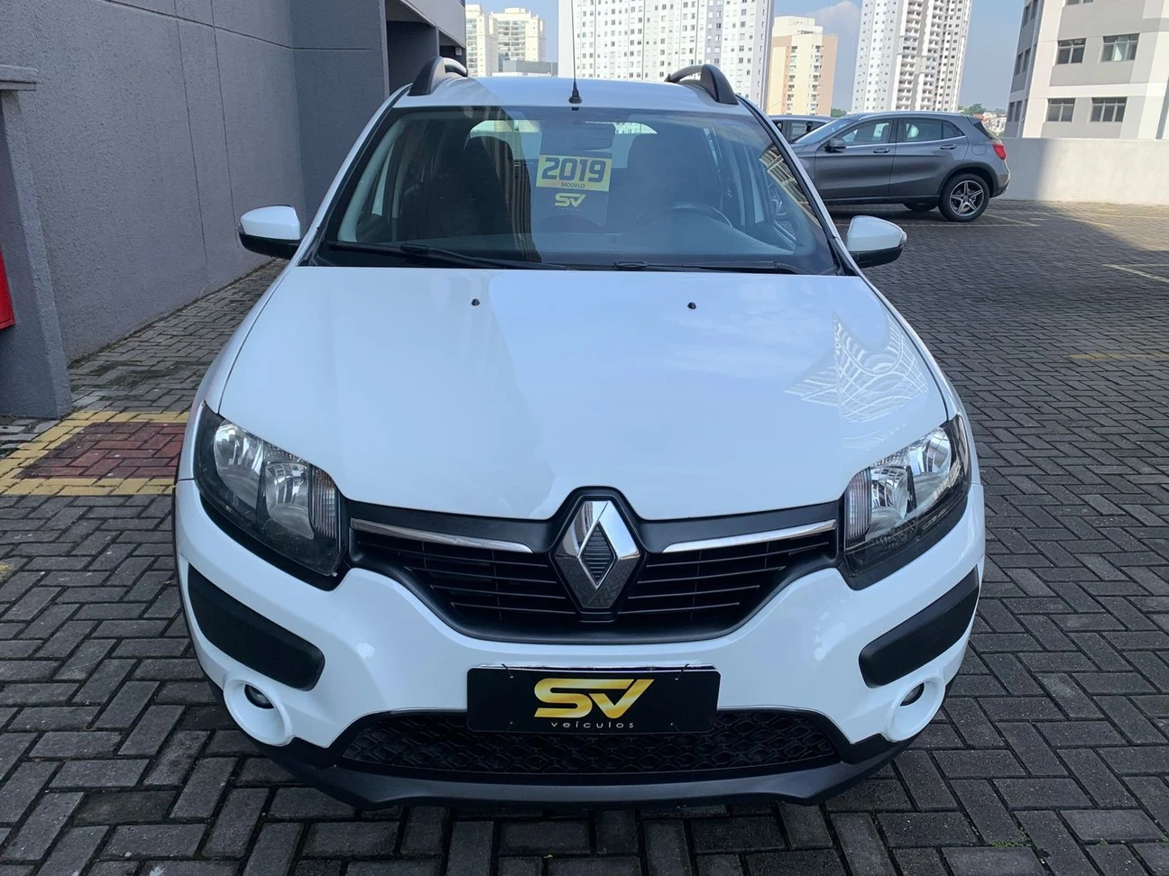 RENAULT SANDERO