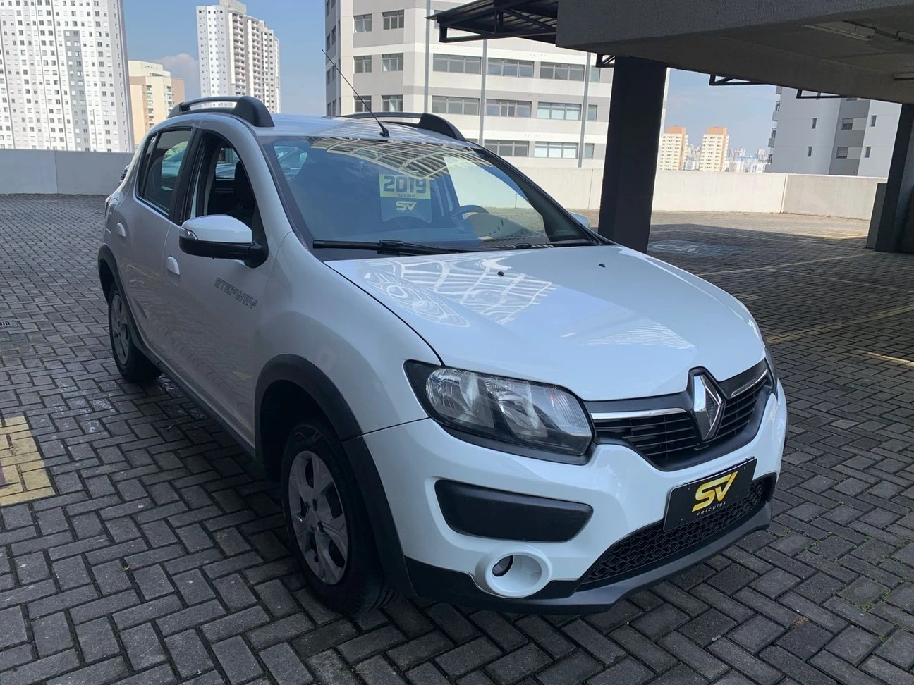 RENAULT SANDERO