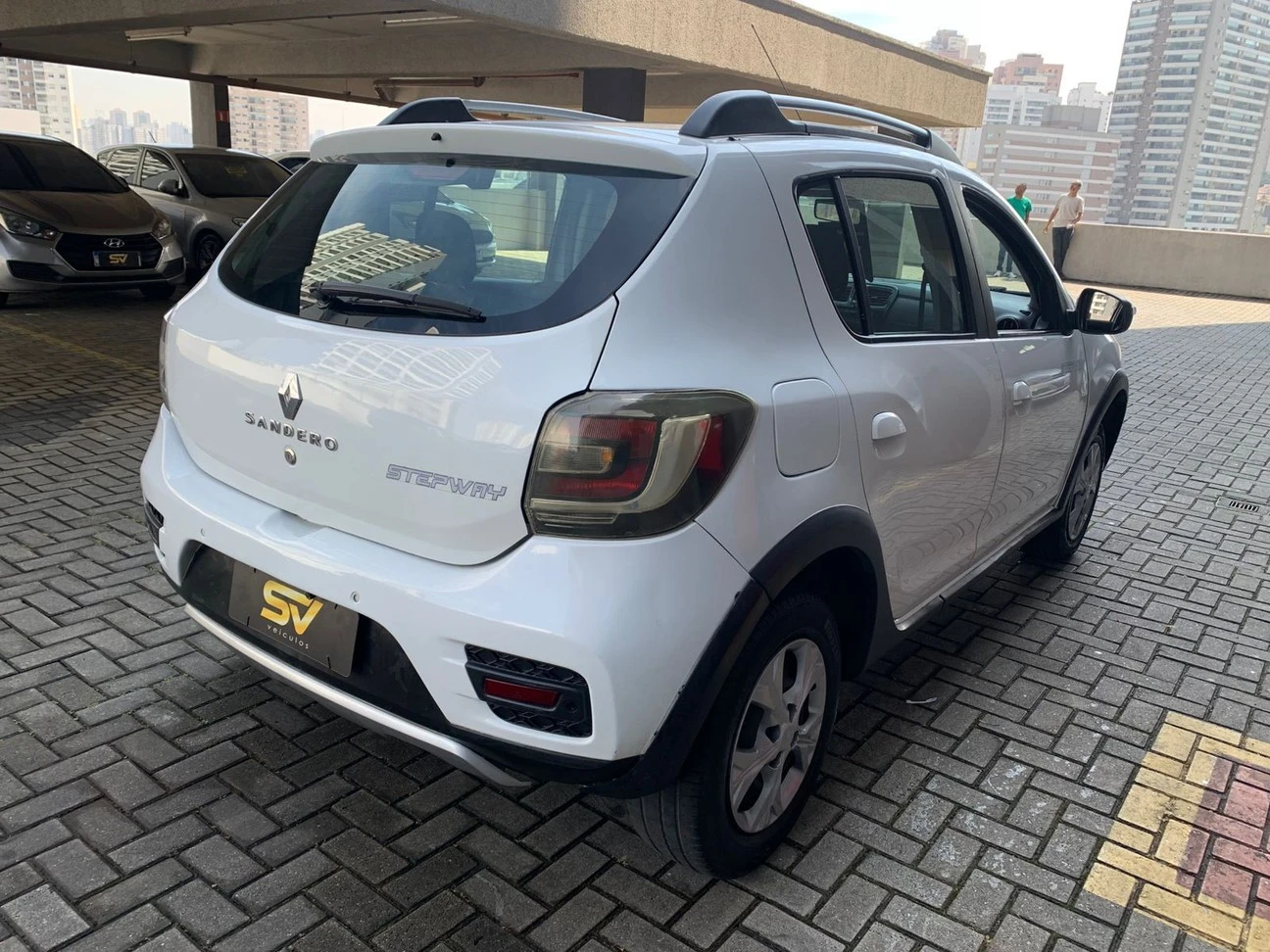 RENAULT SANDERO