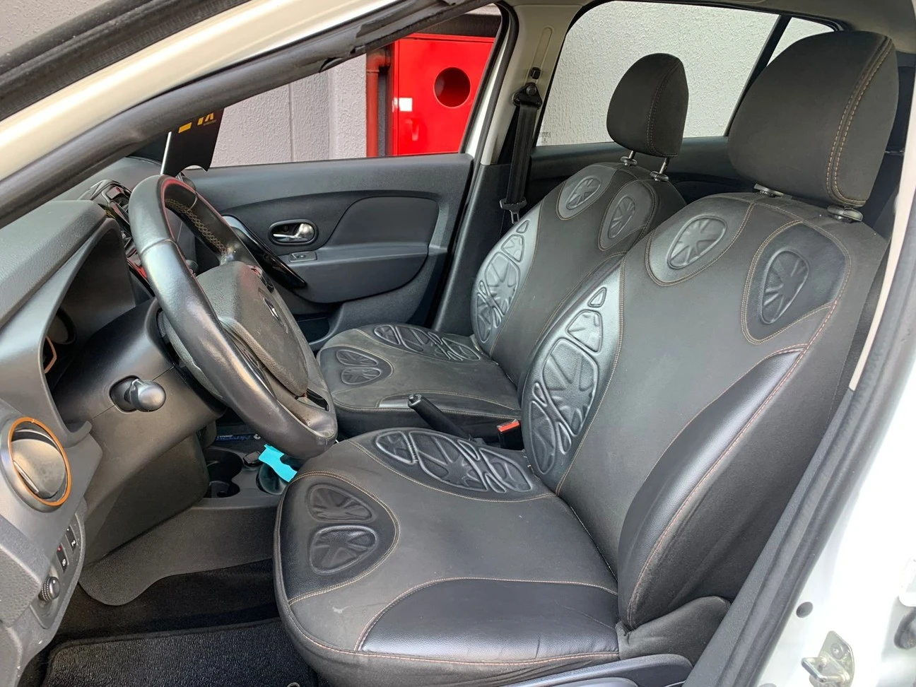 RENAULT SANDERO