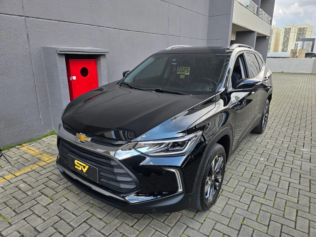 CHEVROLET TRACKER