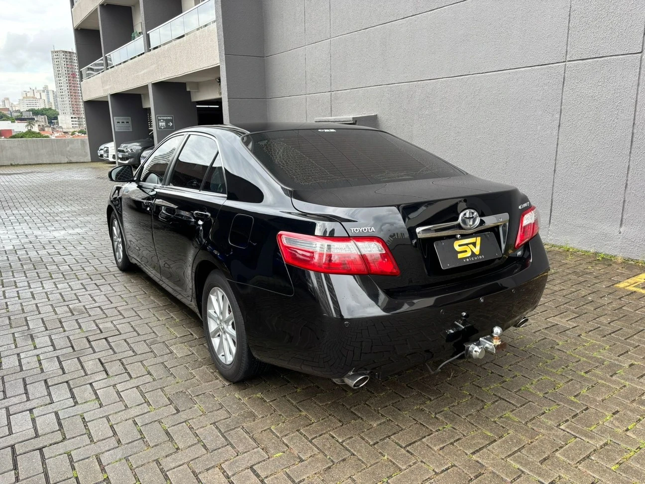 TOYOTA CAMRY