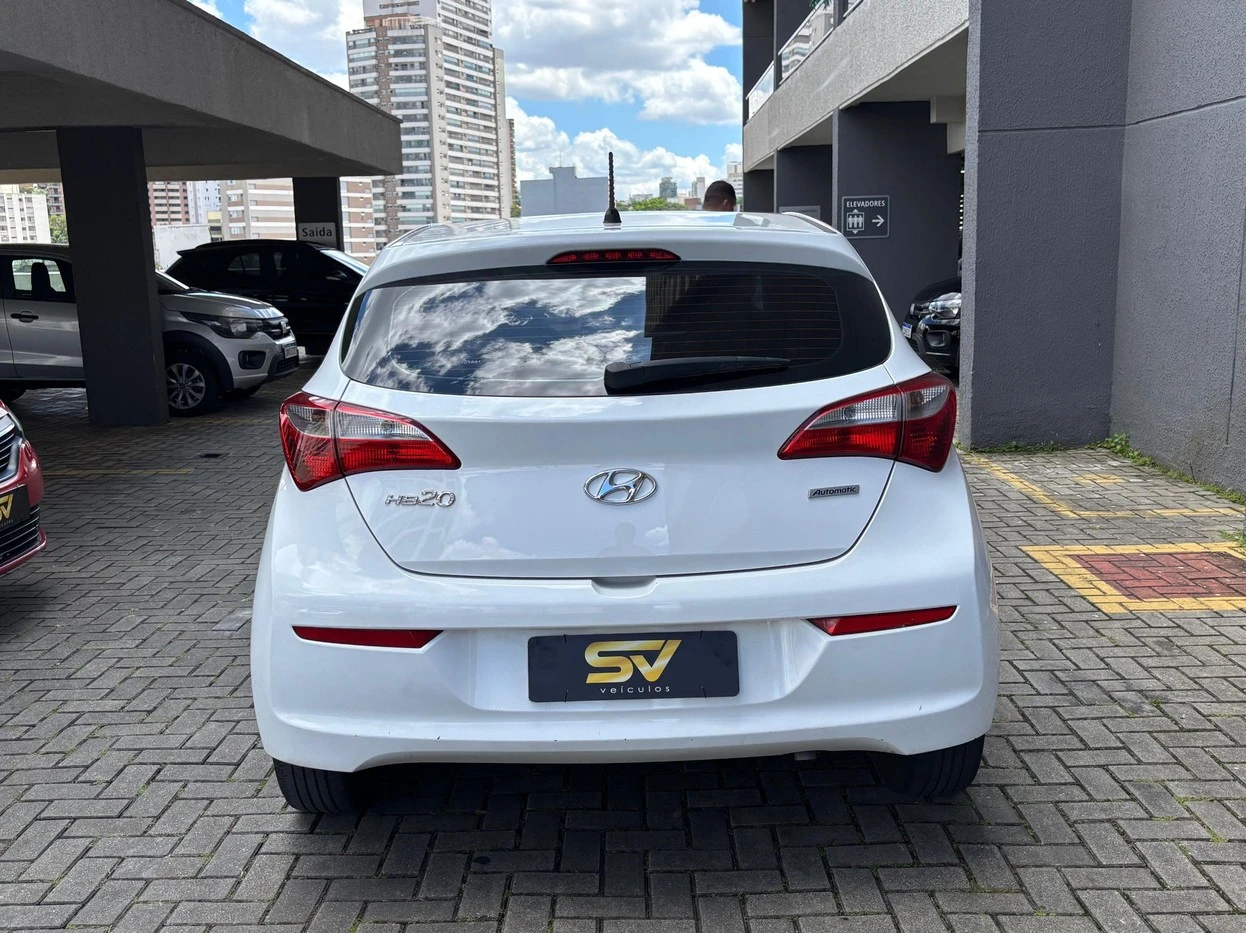 HYUNDAI HB20
