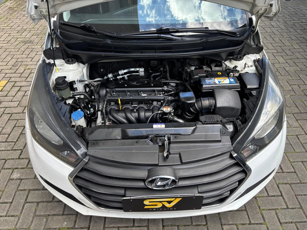 HYUNDAI HB20