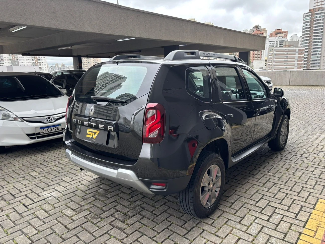 RENAULT DUSTER