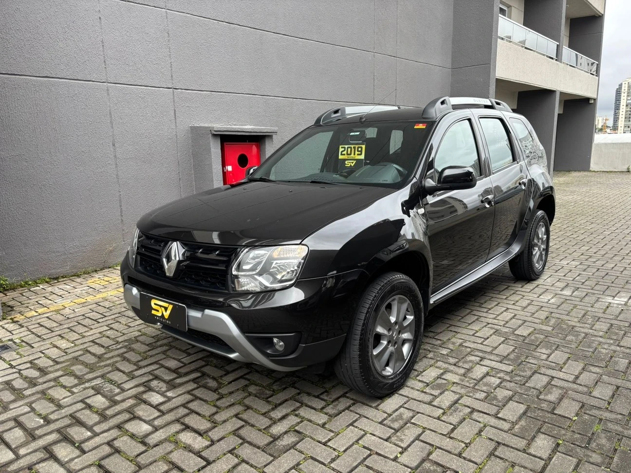 RENAULT DUSTER