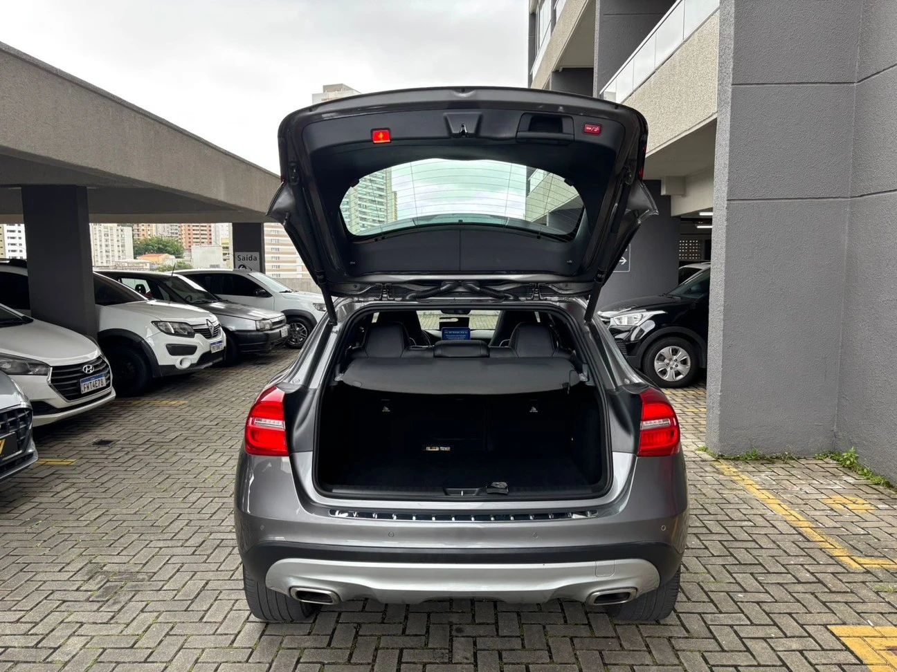 MERCEDES-BENZ GLA 250