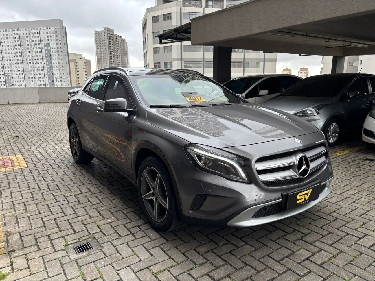 MERCEDES-BENZ GLA 250