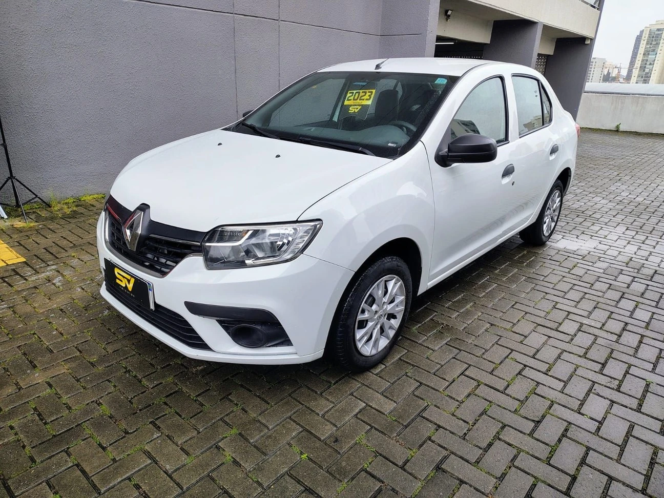 RENAULT LOGAN
