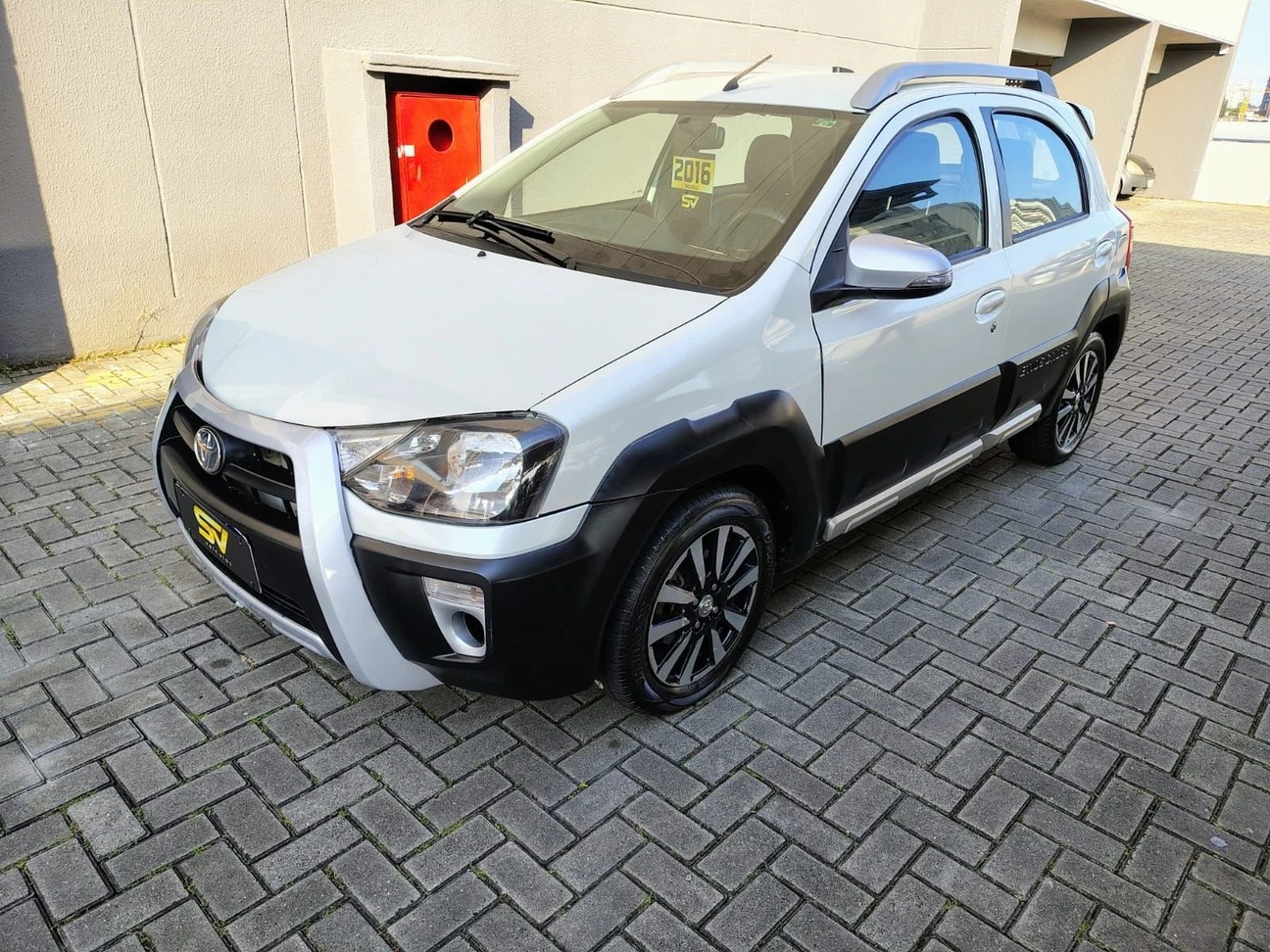 TOYOTA ETIOS CROSS