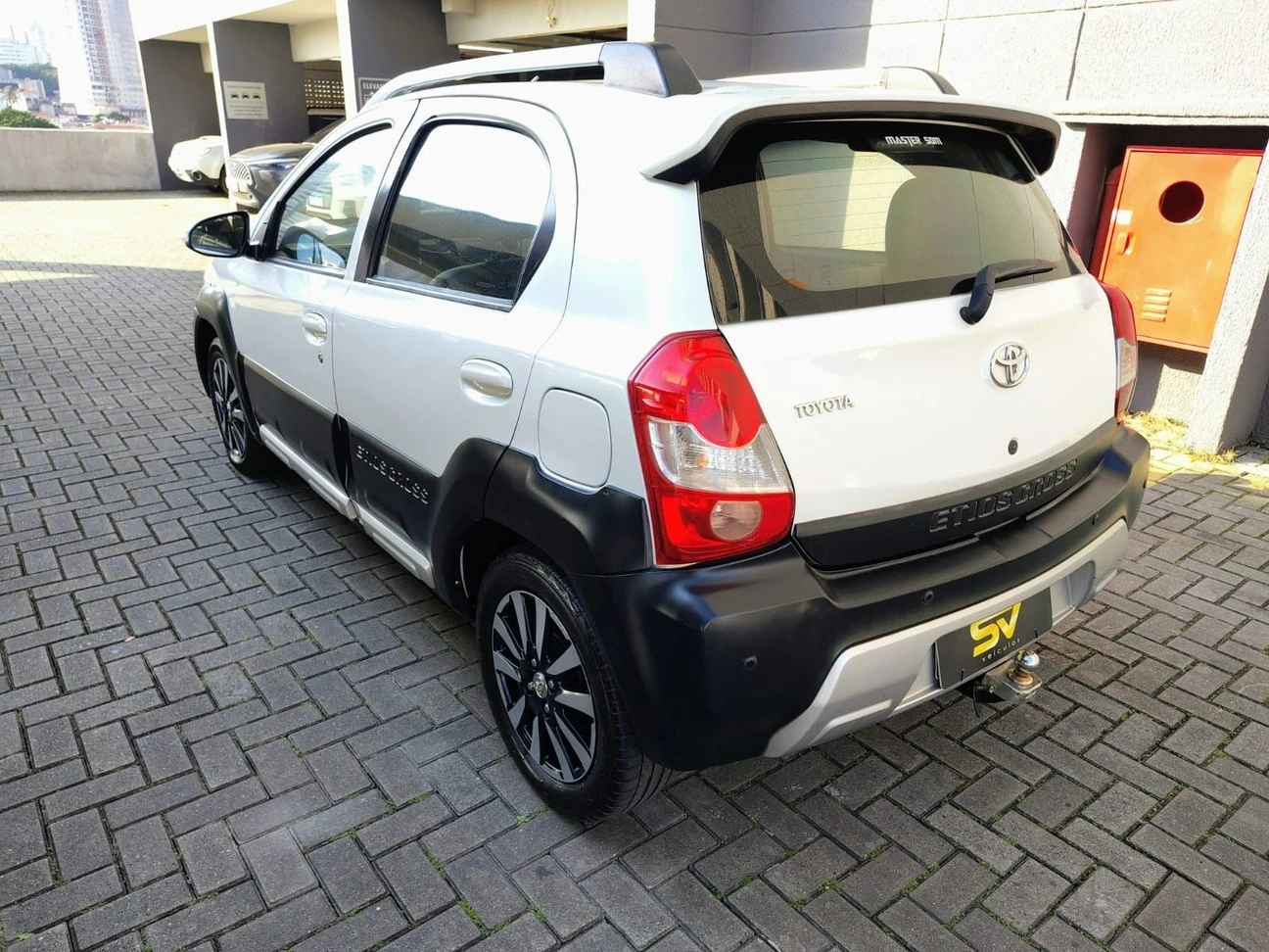 TOYOTA ETIOS CROSS
