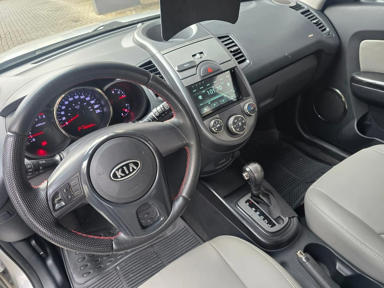 KIA SOUL