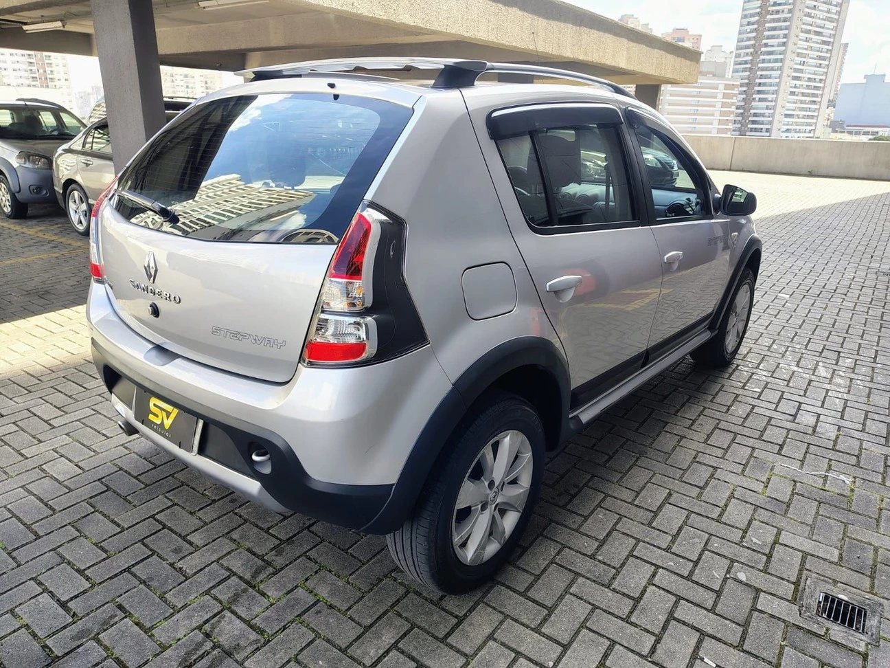 RENAULT SANDERO
