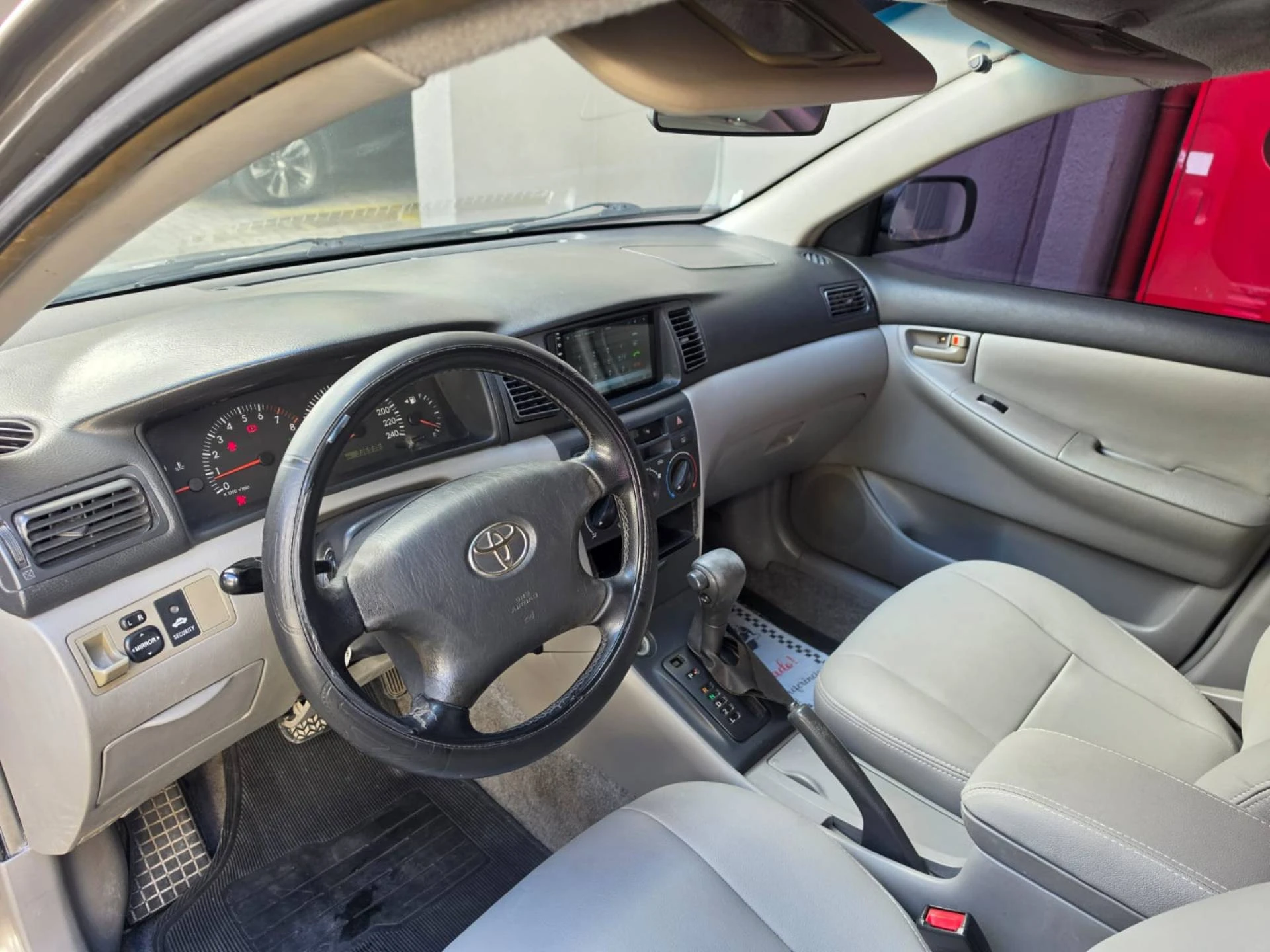 TOYOTA COROLLA