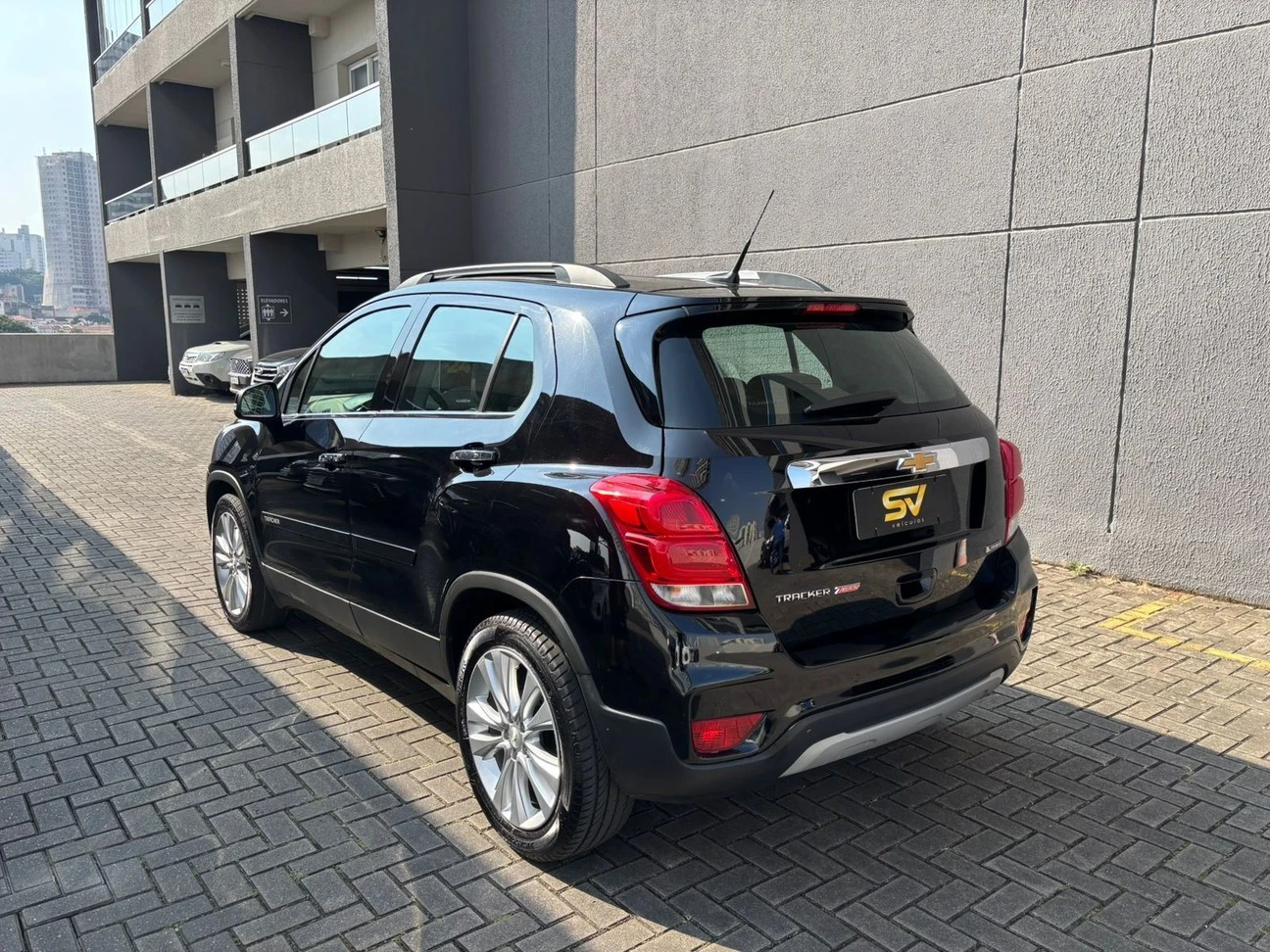 CHEVROLET TRACKER