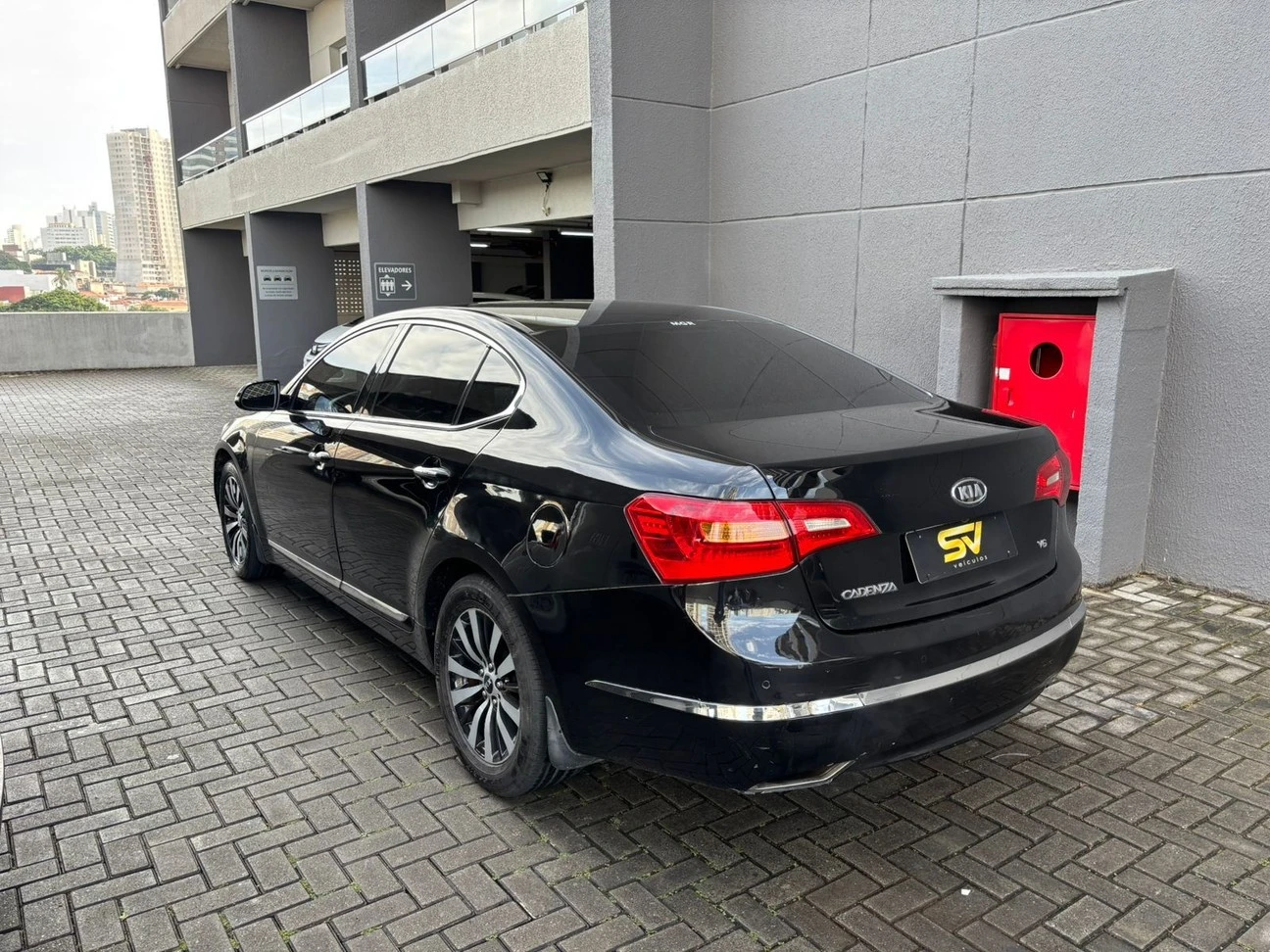 KIA CADENZA