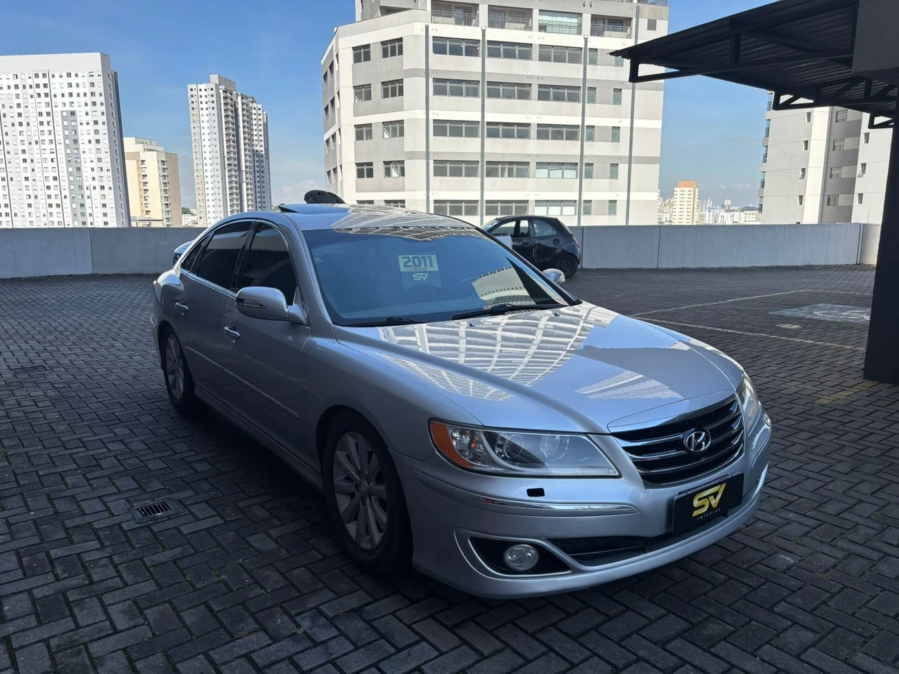 HYUNDAI AZERA