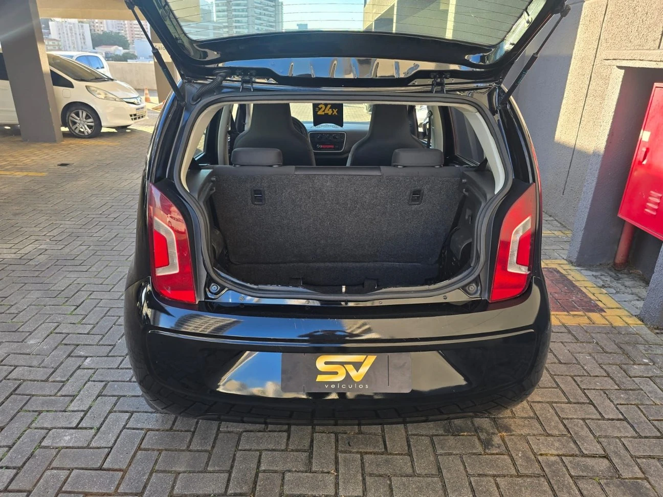 VOLKSWAGEN UP