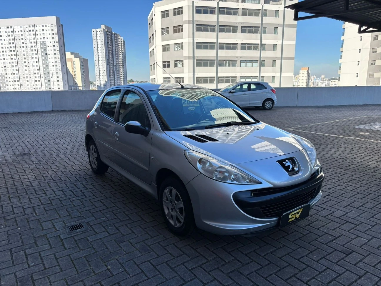 PEUGEOT 207