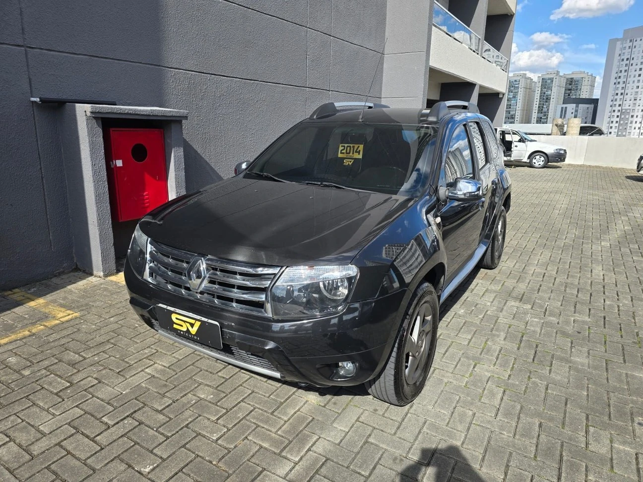 RENAULT DUSTER