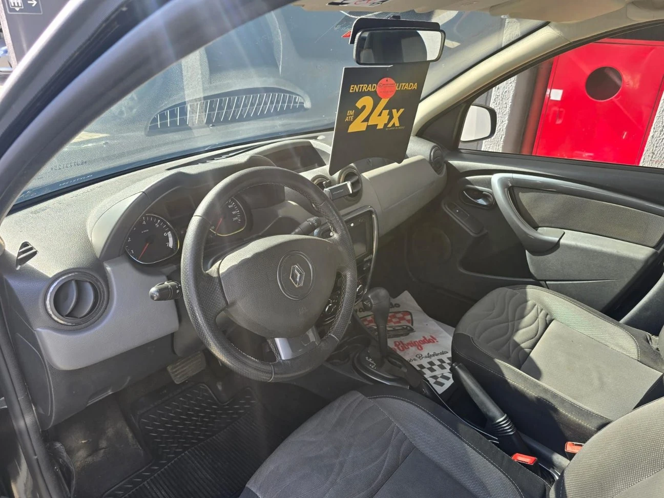RENAULT DUSTER