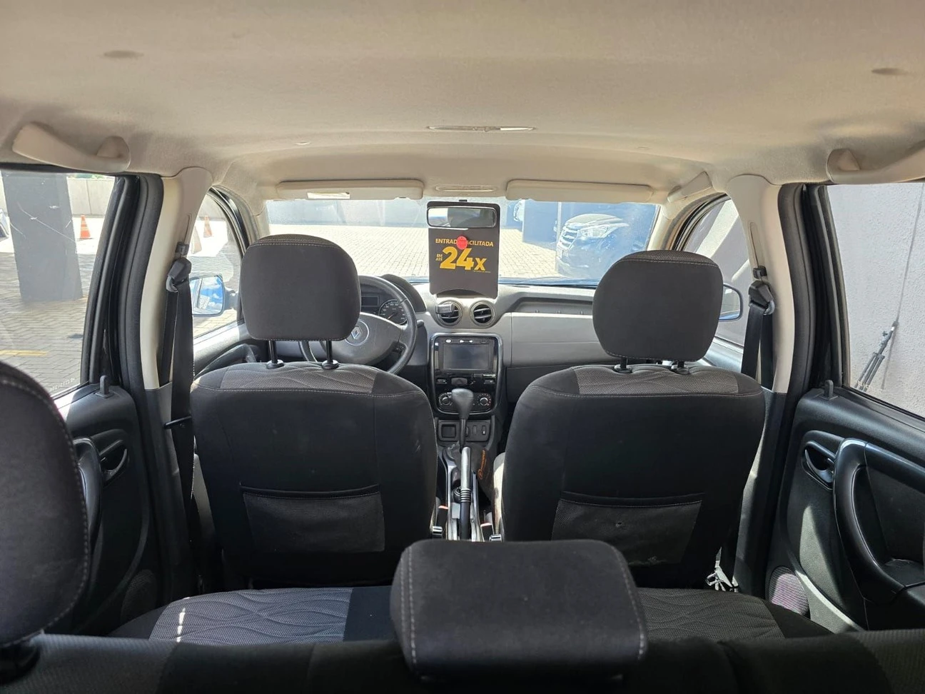RENAULT DUSTER