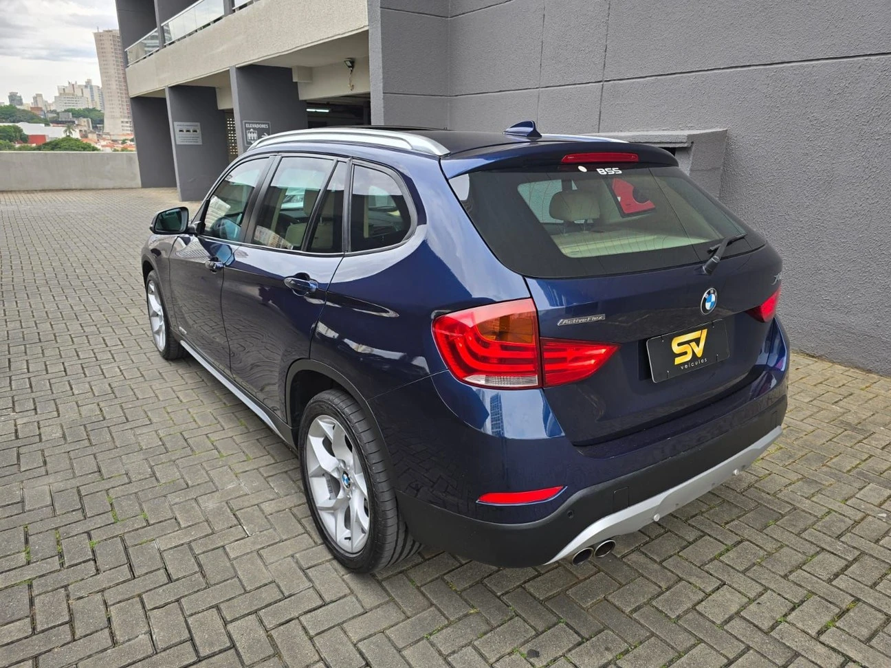 BMW X1