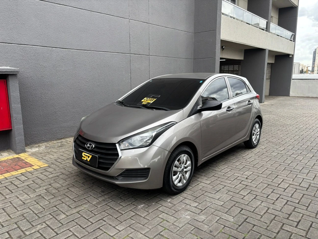 HYUNDAI HB20