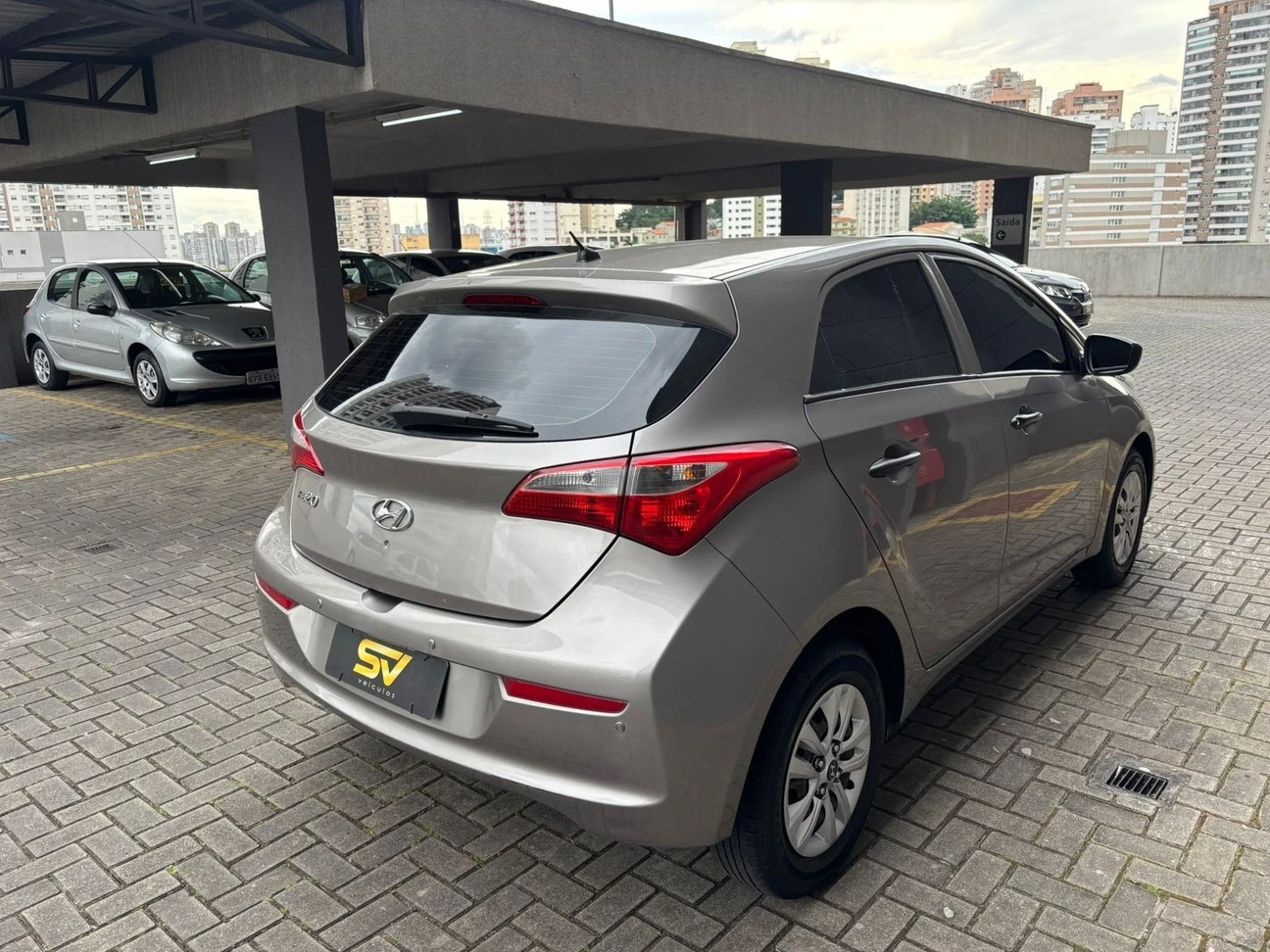 HYUNDAI HB20