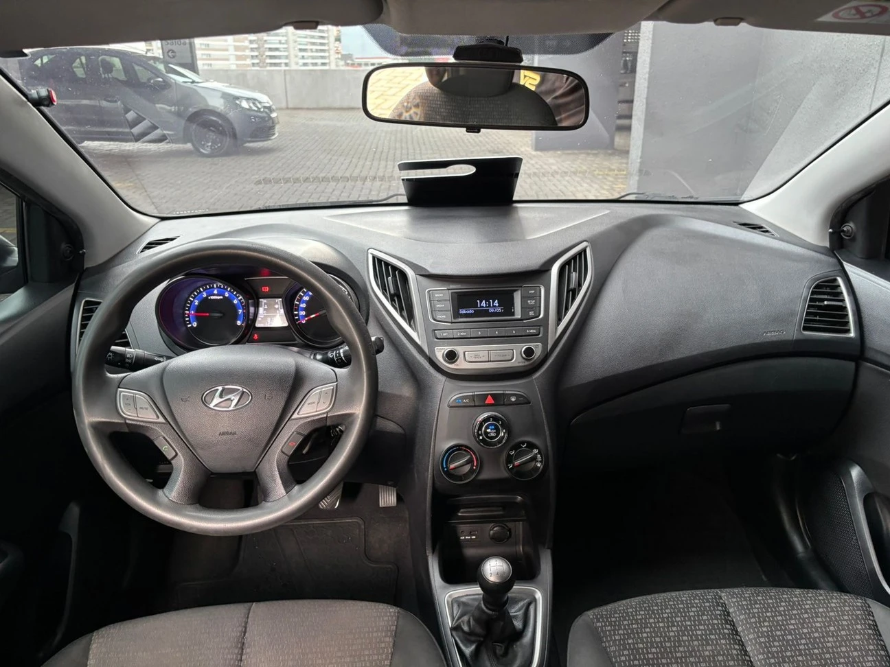 HYUNDAI HB20