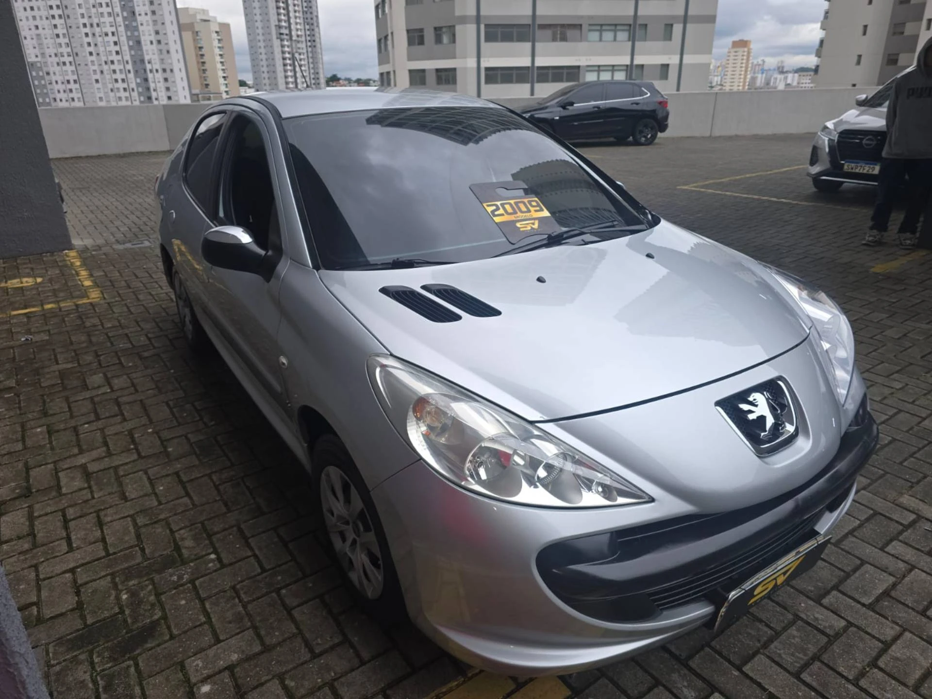 PEUGEOT 207