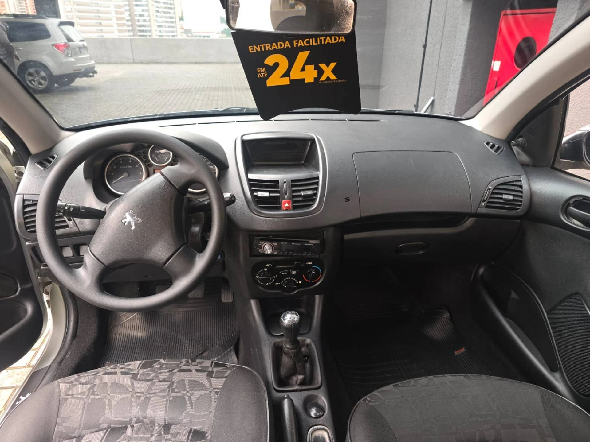 PEUGEOT 207