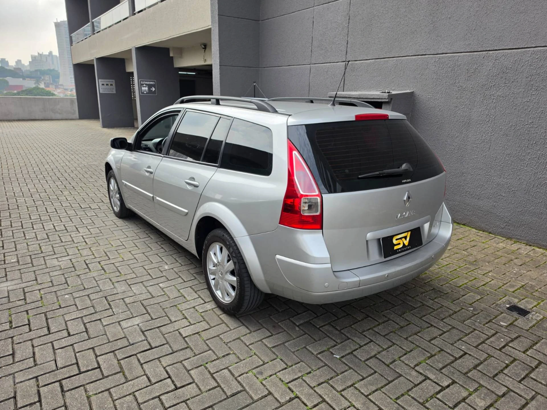 RENAULT MEGANE