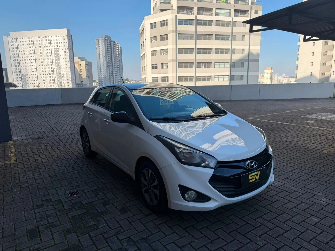 HYUNDAI HB20