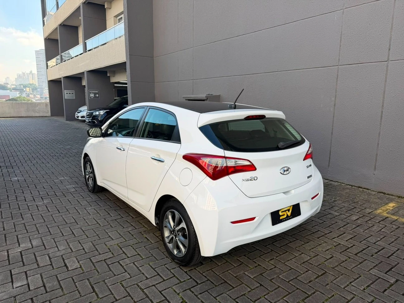 HYUNDAI HB20