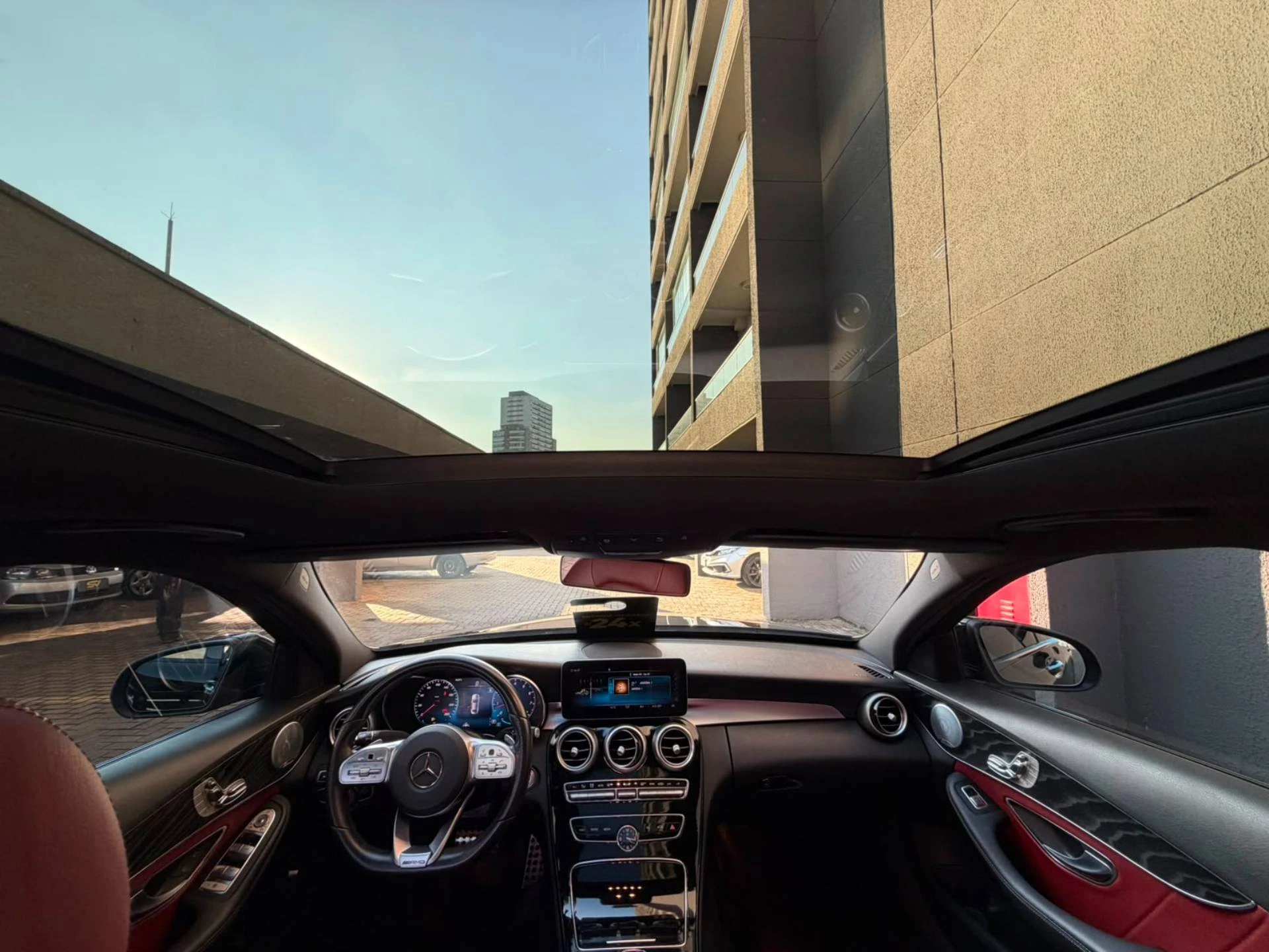 MERCEDES-BENZ C 300
